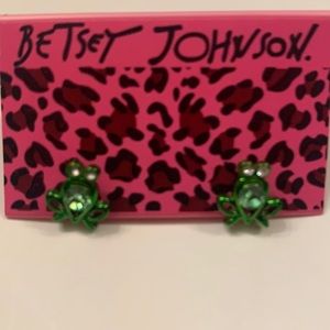 NWT Betsey Johnson Froggy Earrings